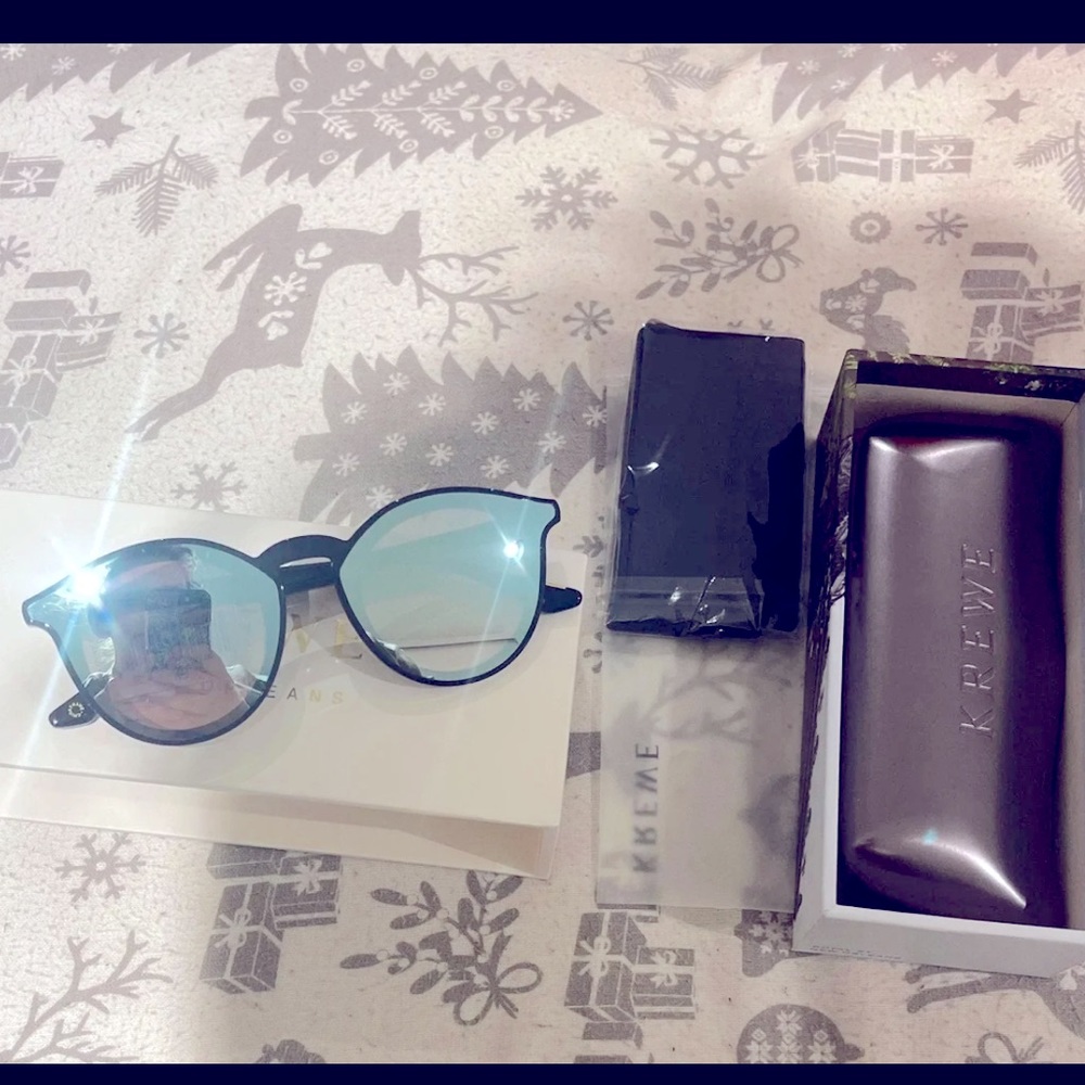 Krewe Collins Black Aqua Sunnies